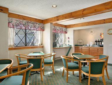 Super 8 By Wyndham Oneonta/Cooperstown Hotel Exterior photo
